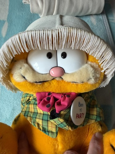 Garfield soft toy plush - garfield,