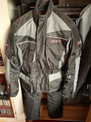 Rst performance wear - rst,