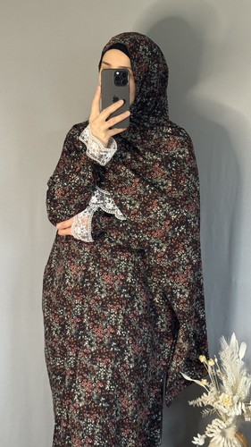 Muslim woman prayer dress - muslim,