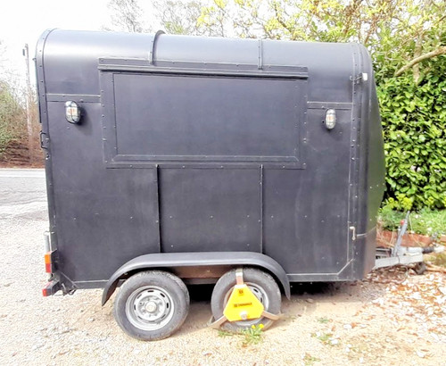 Rice horse trailer catering - /,