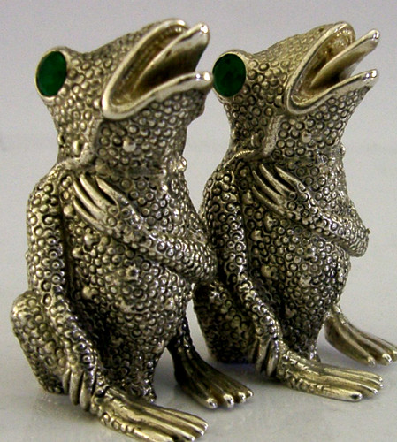 Solid silver frog - silver,