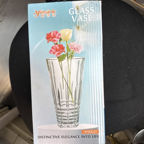 Large flower vase - large,