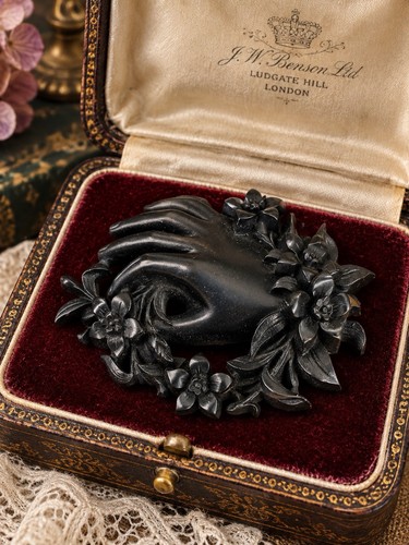 Large antique victorian - antique, carved