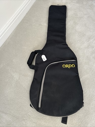 Acoustic guitar gig bag case - gig,