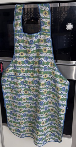 Vintage apron pinafore flowers - vintage,