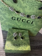 Gucci Crystal-Embellished Double G necklace 
