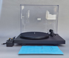 Project Debut 3 Turntable with