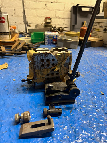 Quick change tool post set - post,