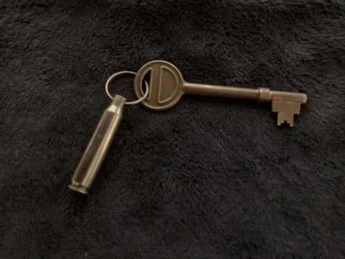 Brass bullet cartridge keyring - brass,