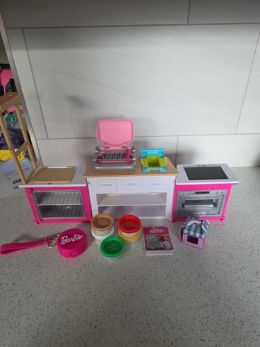 Barbie kitchen and accessory - barbie,