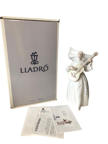 Lladro sister with guitar - sister,