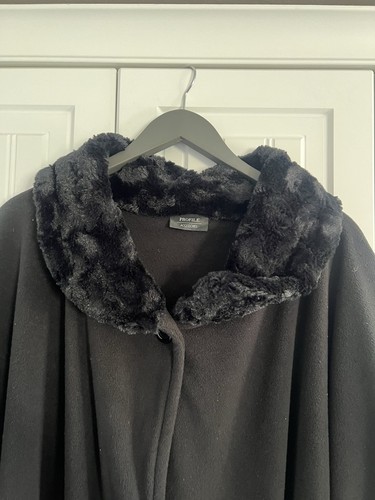 Black faux fur trim - faux, cosy