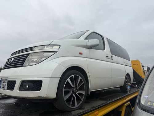 Nissan elgrand e51 series one - e51,