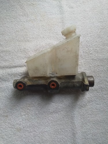 Brake master cylinder - brake, cylinder-triumph