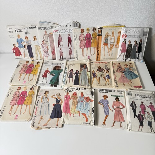 Lot vintage sewing patterns - sewing,