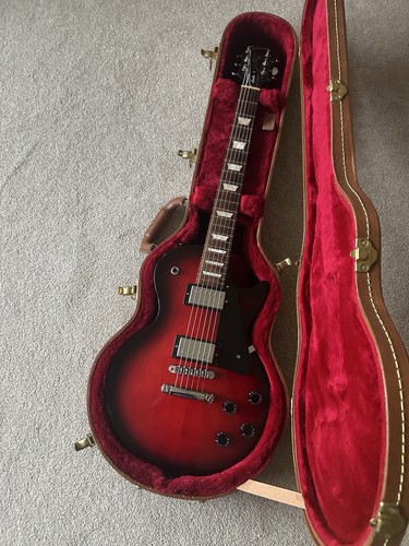 Gibson les paul studio - gibson, black