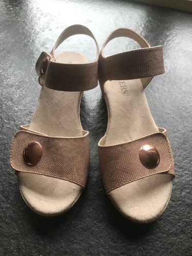 Pavers size wedge sandals - size,