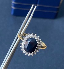 Heavy 9ct gold large sapphire
