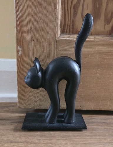 Cast iron cat - stop,