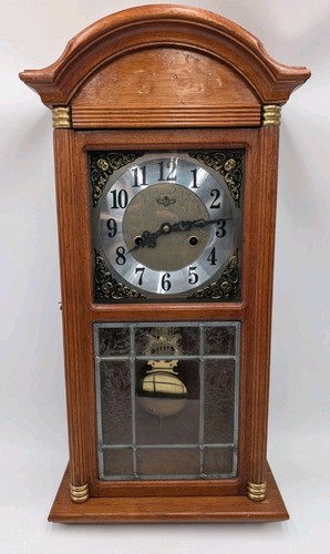 Vtg wooden wall clock - vtg, d&a