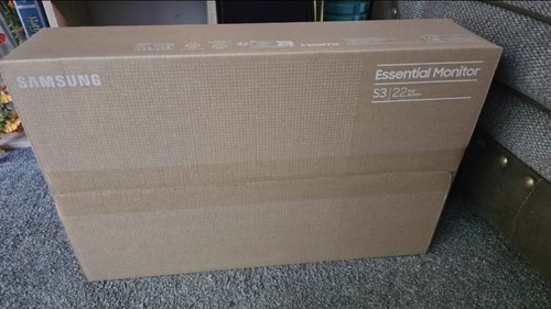 Samsung essential monitor - essential,