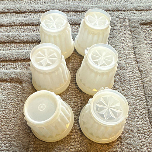 Tupperware plastic round - tupperware,