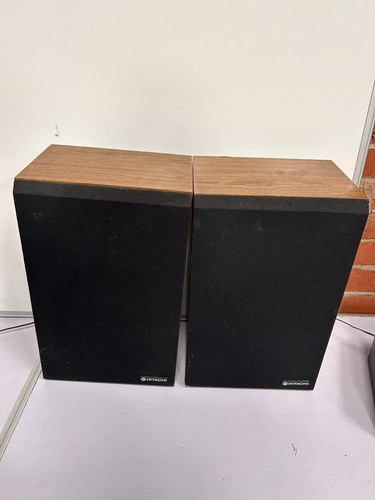 Hitachi speaker system - speaker,