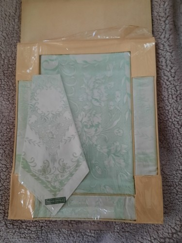 Vintage irish rayon damask - ,