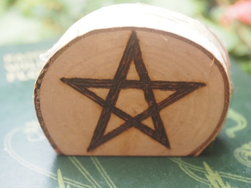 Silver birch wood pentagram - silver,