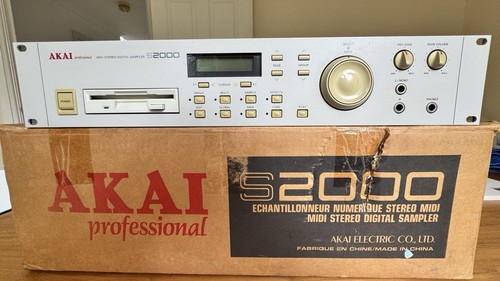 Akai s2000 rack digital - 2u,