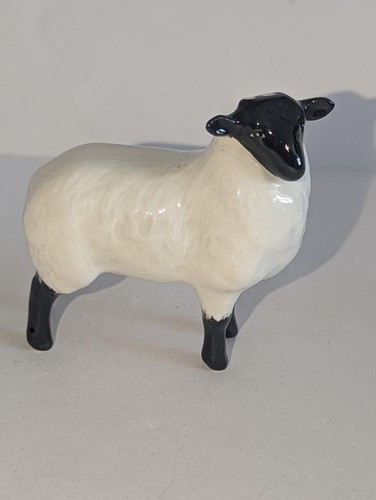 Beswick animal black - black, faced