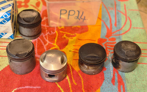 Joblot bsa used pistons - bsa,