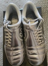 Nike T90 Wmns Trainers In Size