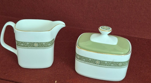 Royal doulton rondelay milk - doulton,