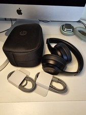 Beats by Dr. Dre Solo 4