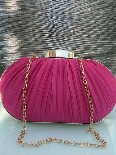Stunning satin pleated capsule - satin,