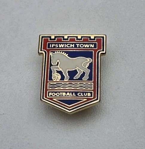 Ipswich town vintage pin - ipswich,
