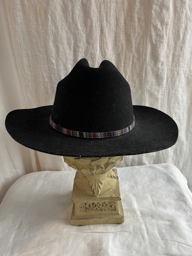 Bar cattleman cowboy - bar,