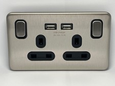 Schneider Double Socket + USB
