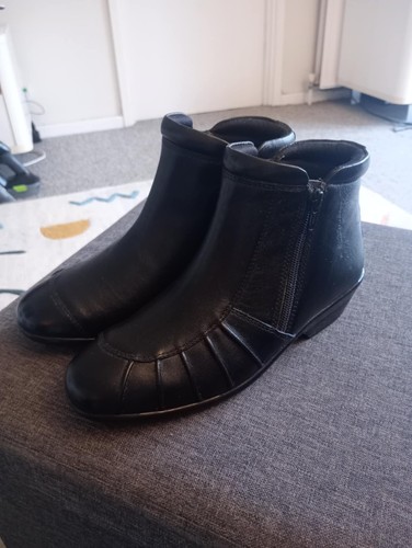 Pavers nwot lightweight - pavers,