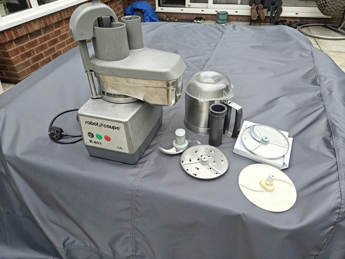 Robot coupe r401 with - robot,