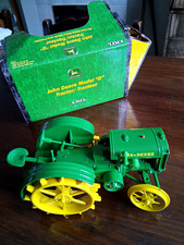 Ertl John Deere Model D1:16