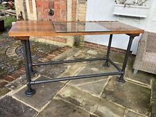 KITCHEN ISLAND/ WORKTOP/ WORKSTATION