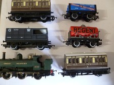 Hornby (GB) OO Gauge GWR 2783 0-6-0 Loco &  5 x Wagons / Coaches from  Set