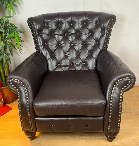 Vintage chesterfield style - vintage,
