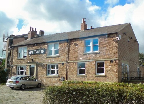 Photo 6x4 yew - inn, milnrow