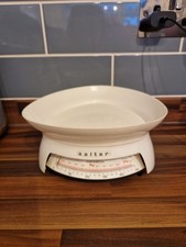 Salter Vintage Kitchen Weighing Scales Plastic Very Good Condition