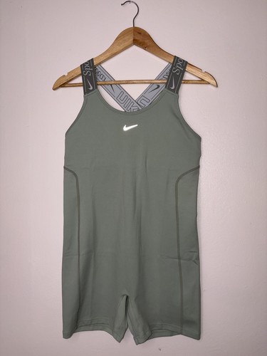 Nike green sage - green, ladies