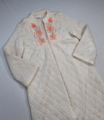 True vtg vanity fair - vanity,