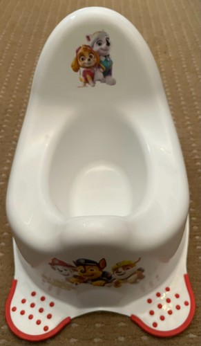 New potty with non - new, non-slip